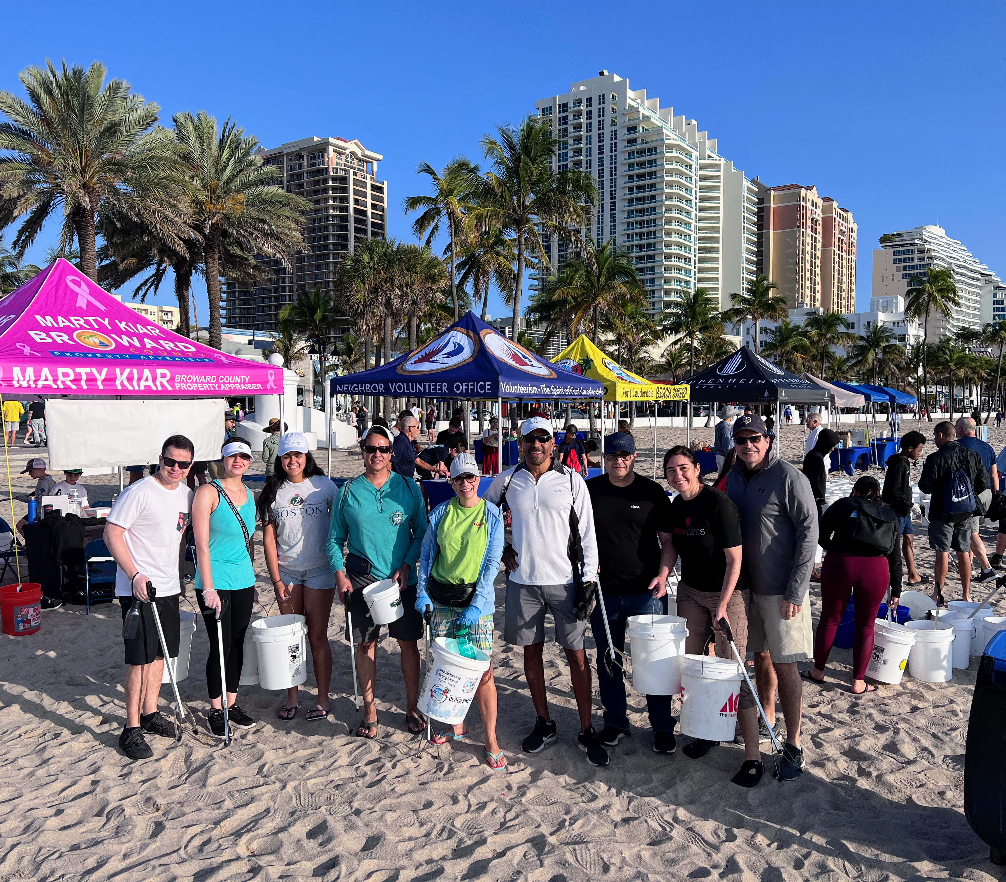 ciena employess on the beach in mirmar florida