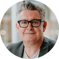 Headshot of Simon Parker